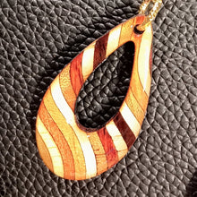 画像をギャラリービューアに読み込む, ピアス 穴あき楕円 茶|曲寄木 JuJu(マガリヨセギ ジュジュ)