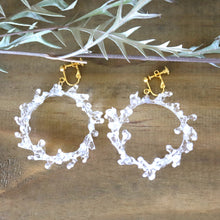 画像をギャラリービューアに読み込む, crown of baby's breath -white-(ピアス/イヤリング)|FT2 works(エフティーツーワークス)