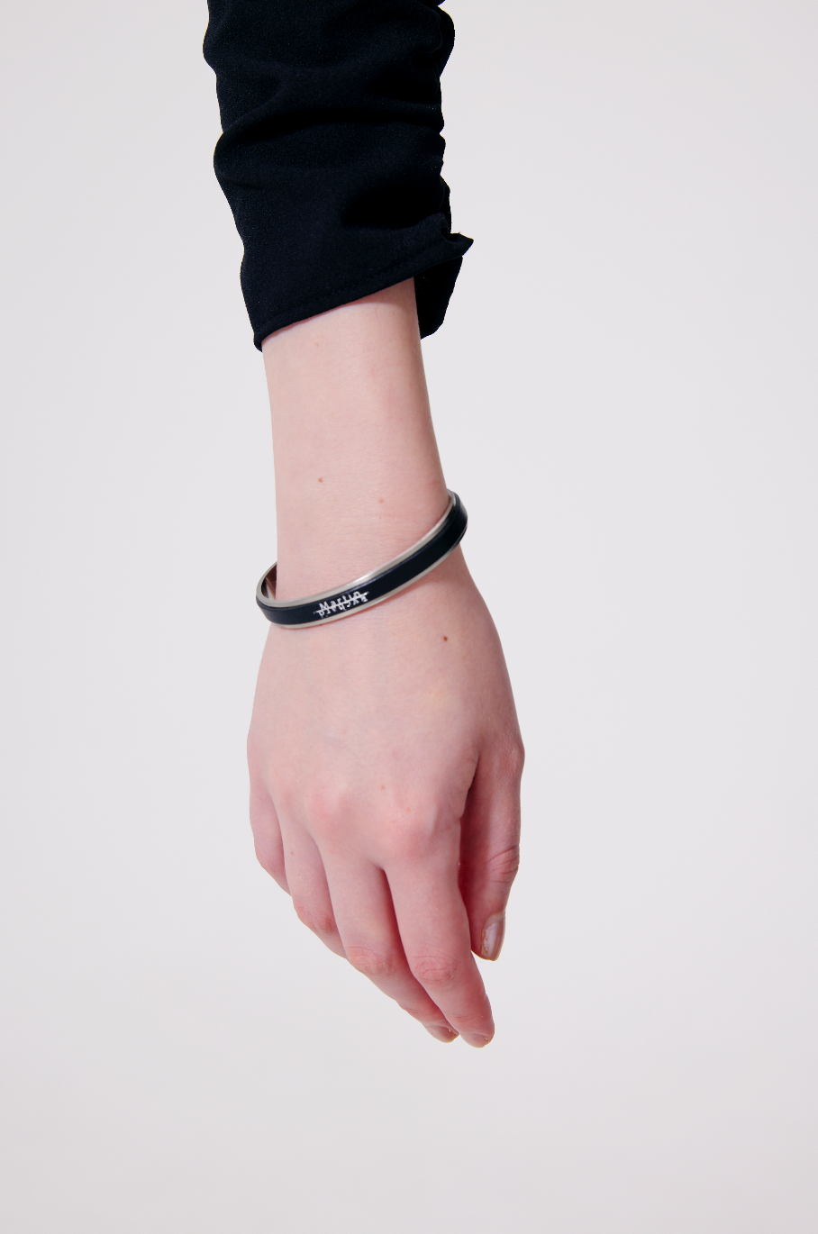 Leather Bangle / レザーバングル|Martin Rychard(マーティン Leather Bangle / レザーバングル|Martin Rychard(マーティン