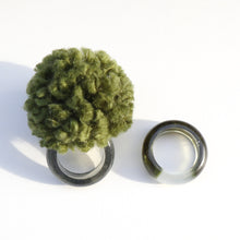 画像をギャラリービューアに読み込む, 「bonbon」毛糸と指輪|勉強中(ベンキョウチュウ)