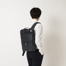 画像をギャラリービューアに読み込む, 防水レザー スリムビジネスリュック|leather laboratory( レザーラボラトリー)