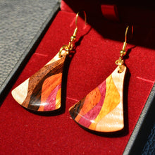 画像をギャラリービューアに読み込む, ピアス いちょう|曲寄木 JuJu(マガリヨセギ ジュジュ)