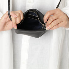 画像をギャラリービューアに読み込む, レザースマホ縦型ショルダー|leather laboratory( レザーラボラトリー)