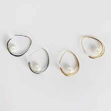 画像をギャラリービューアに読み込む, パールエッグピアス|Kaava HELMI(カーヴァヘルミ)