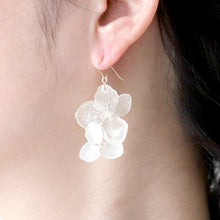 画像をギャラリービューアに読み込む, familia -アシンメトリー the first(ピアス/イヤリング)|FT2 works(エフティーツーワークス)