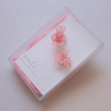 画像をギャラリービューアに読み込む, 梅とグリーンアメシストのピアス(イヤリング)|s.o.f.i. (ソフィー)