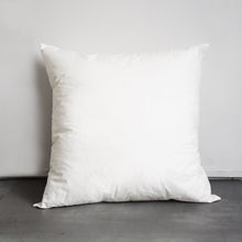 画像をギャラリービューアに読み込む, ヌードクッション 45x45cm|rough since 2016(ラフ)