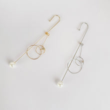 画像をギャラリービューアに読み込む, クリスタルサークルラップピアス|Kaava HELMI(カーヴァヘルミ)