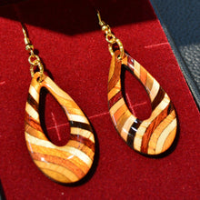 画像をギャラリービューアに読み込む, ピアス 穴あき楕円 茶|曲寄木 JuJu(マガリヨセギ ジュジュ)