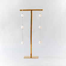 画像をギャラリービューアに読み込む, K10 3dot アコヤパールピアス|mi luna(ミルーナ)