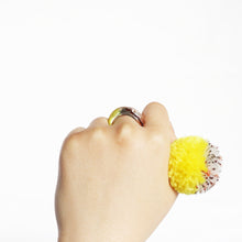 画像をギャラリービューアに読み込む, 「bonbon」毛糸と指輪|勉強中(ベンキョウチュウ)