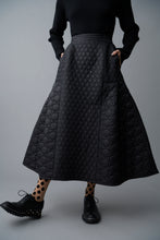 画像をギャラリービューアに読み込む, DOT ORIGINAL KILT SKIRT BLACK|dodot.(ドドット)