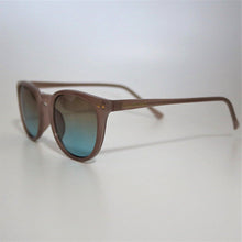 画像をギャラリービューアに読み込む, 670 MILKY GRAY SUNGLASSES/ BROWNレンズ|chachow eyewear(チャコールアイウェア)