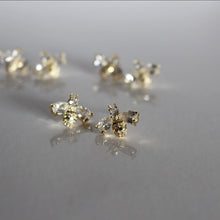 画像をギャラリービューアに読み込む, ハチピアス|Novedad.(ノベダ)