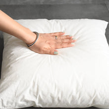 画像をギャラリービューアに読み込む, ヌードクッション 45x45cm|rough since 2016(ラフ)