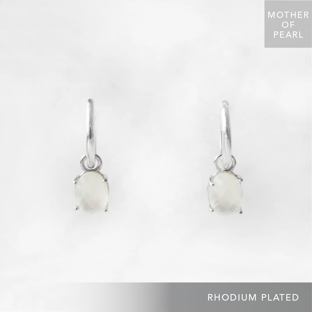 マザーオブパール ワンタッチ ダングル ピアス（シルバー925／ロジウムプレーティング）｜SMUK（スムーク）