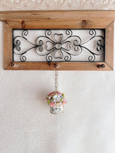 画像をギャラリービューアに読み込む, 小さなパステルカラーの花かご｜flowers luciole（フラワーズ　ルシオール）
