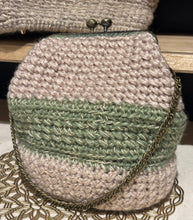 画像をギャラリービューアに読み込む, キラキラお花のがま口ミニチェーンバッグ｜M'S  CROCHET（エムズクロシェット）
