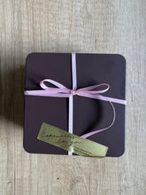 画像をギャラリービューアに読み込む, ずっといっしょ　しろいうさぎとくろいうさぎのバレンタインクッキー缶　mini｜chinami sweets（チナミスイーツ）
