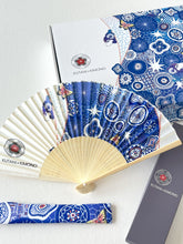 画像をギャラリービューアに読み込む, 扇子【夢見紋】坂川ひかりデザイン 同柄収納袋・化粧箱入｜KUTANI×KIMONO（クタニキモノ）
