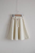 画像をギャラリービューアに読み込む, Cable knit flare skirt｜Seeds and Bloom（シーズアンドブルーム）
