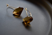 画像をギャラリービューアに読み込む, matataki…コニャッククォーツ10金フープピアス｜G.Y.P（ジプ）
