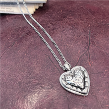 画像をギャラリービューアに読み込む, vintage heart necklace｜ANU（アヌ）
