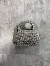 画像をギャラリービューアに読み込む, triangle velvet ribbon bag medium｜GONGON.crochet（ゴンゴンクロシェ）
