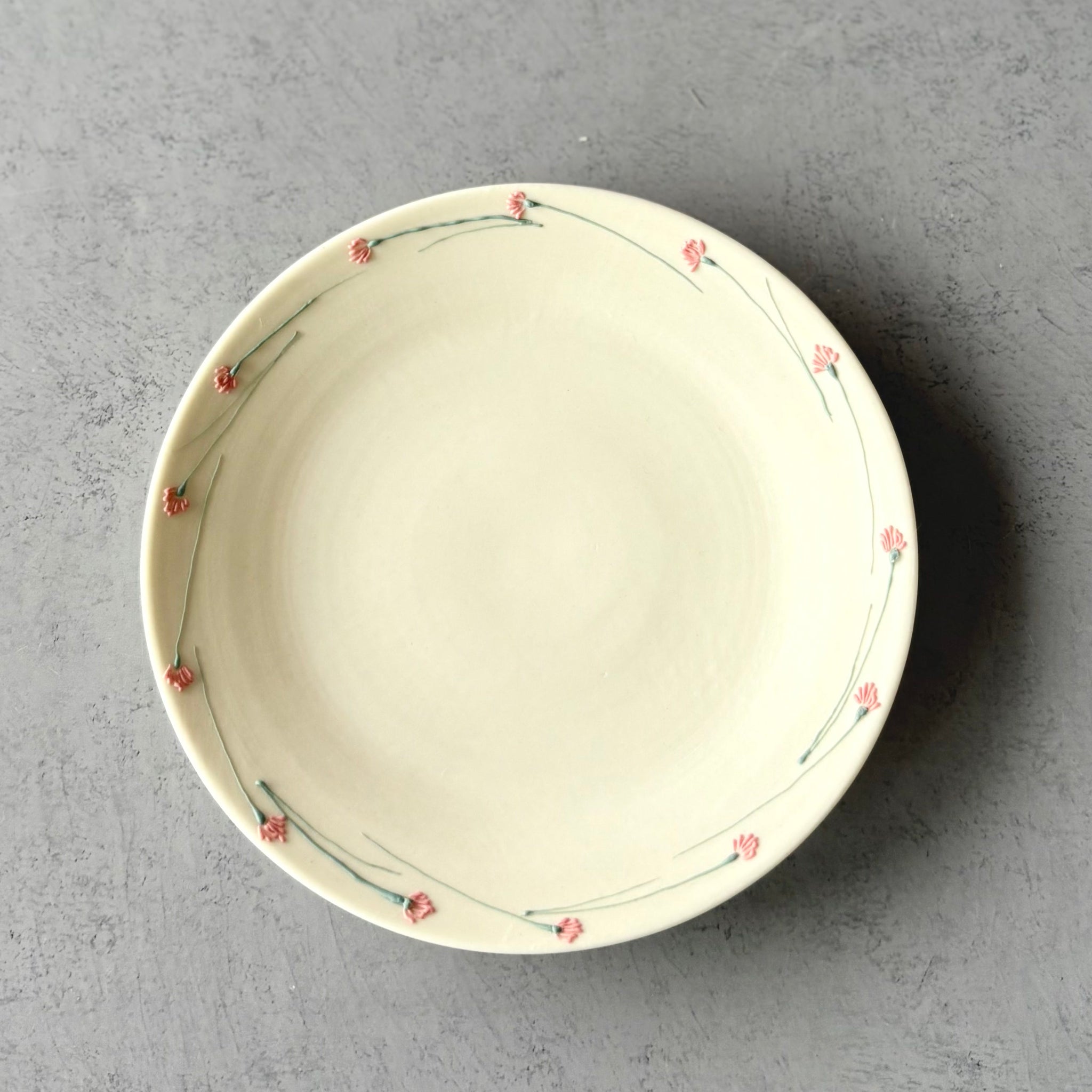 ピンクのお花のお皿D【一点物】｜Ayumiiro（アユミイロ） – CHOOSEBASE  