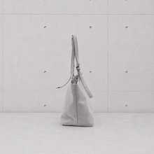 画像をギャラリービューアに読み込む, Wide Tote / Mist Gray｜MahL（マール）
