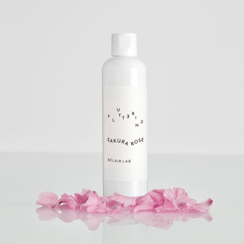 BÉLAIR LAB フラタリング サクラ ローズﾞフレグランスバスオイル 250mL｜BÉLAIR LAB（ベレアラボ）