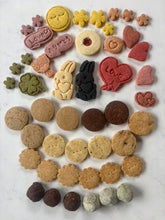 画像をギャラリービューアに読み込む, ずっといっしょ　しろいうさぎとくろいうさぎのはるいろクッキー缶（large）｜chinami sweets（チナミスイーツ）
