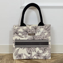 画像をギャラリービューアに読み込む, キャンバスバッグ Lily（リリー） シャビーシック｜FORTUNA Tokyo（フォーチュナトウキョウ）
