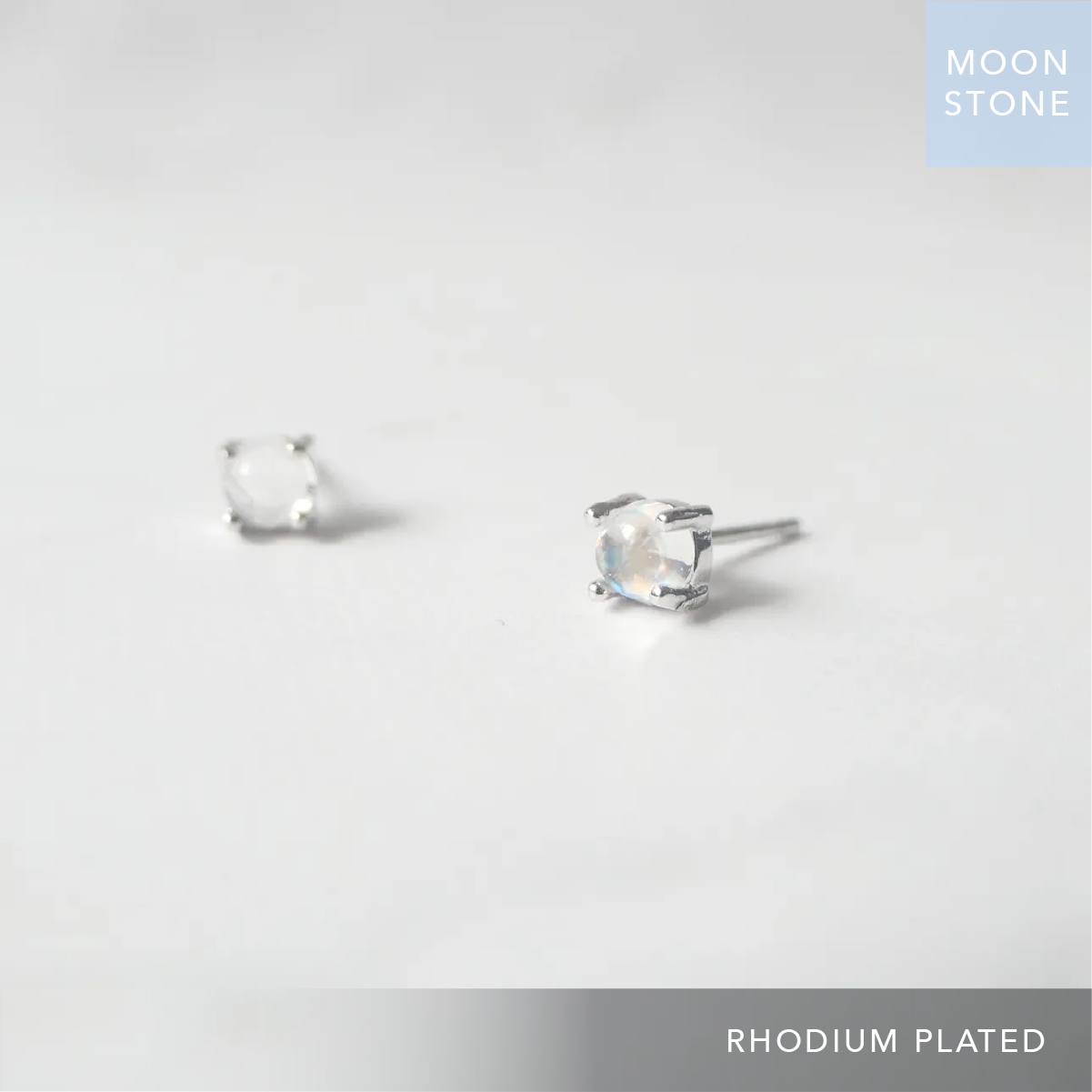ムーンストーン スタッドピアス（シルバー925／ロジウムプレーティング）｜SMUK（スムーク）