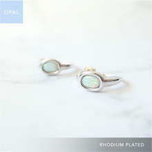 画像をギャラリービューアに読み込む, オパール フープ ピアス（シルバー925／ロジウムプレーティング）｜SMUK（スムーク）
