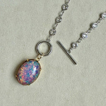 画像をギャラリービューアに読み込む, 【ネックレス】冬の光を纏うファイアオパールとクリスタルガラスのネックレス｜ERIKOART（エリコアート）
