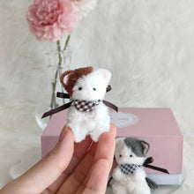 画像をギャラリービューアに読み込む, 手縫いの小さなぬいぐるみ｜こねこの双子ちゃん② BOX付｜spoon friends（スプーンフレンズ）
