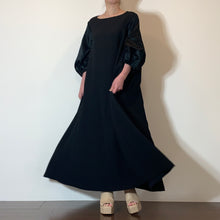 画像をギャラリービューアに読み込む, 着物リメイク　バルーン袖のフレアワンピース｜komomo（コモモ）

