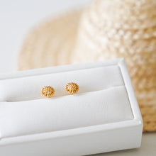 画像をギャラリービューアに読み込む, ひまわりのピアス｜poonys（プーニーズ）
