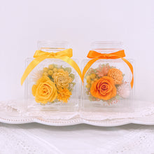 画像をギャラリービューアに読み込む, 【Flower Parfum 香水瓶四角型】バラ 母の日 ギフト プレゼント 両親贈呈品 出産 誕生日 記念日 インテリア 雑貨 プリザーブドフラワー ボトルアレンジメント｜Luana Mally（ルアナ　マリー）
