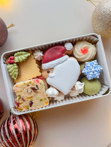 atelier kaka icing cookies 【クリスマス限定】サンタの贈り物クッキー缶｜atelier kaka icing cookies（アトリエカカ　アイシングクッキー）