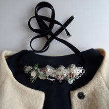 画像をギャラリービューアに読み込む, 雪原//立体刺繡のベロアリボンネックレス｜hanmmmo（ハンモ）
