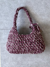 画像をギャラリービューアに読み込む, triangle denim fringe ribbon bag large shoulder ver. / red｜GONGON.crochet（ゴンゴンクロシェ）
