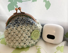 画像をギャラリービューアに読み込む, マーブルカラーの口金ポーチ　グリーン、ピンク、ブルー｜M'S  CROCHET（エムズクロシェット）
