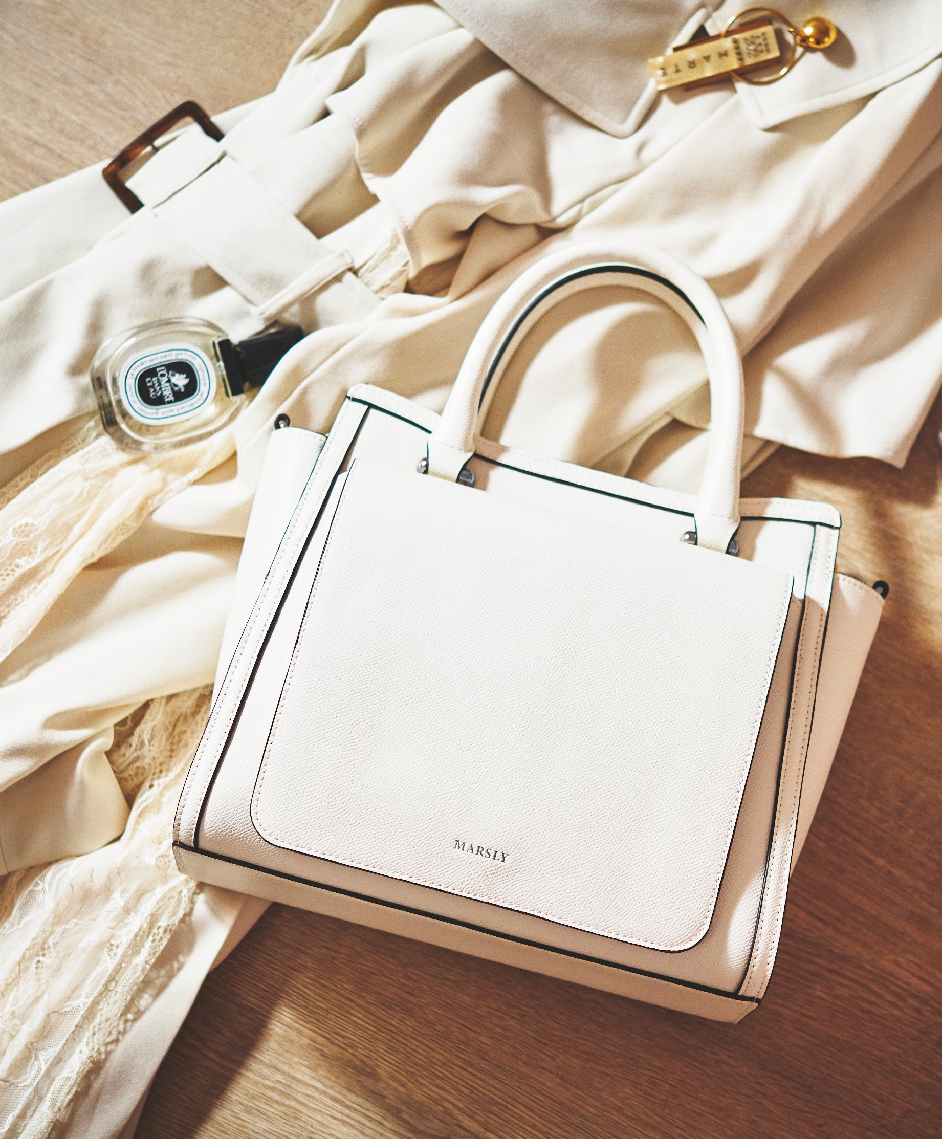 フラップバッグ（off white）｜MARSLY（マーズリー） – CHOOSEBASE SHIBUYA