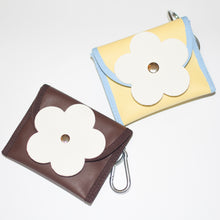 画像をギャラリービューアに読み込む, Mini Wallet<Leather Flower> ｜Cherry on top（チェリーオントップ）
