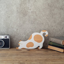 画像をギャラリービューアに読み込む, 猫雑貨・木製プレート＆コースター【ねこまみれロング　のびる・白】｜Ten&amp;O
