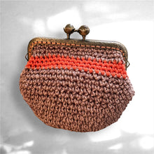 画像をギャラリービューアに読み込む, オレンジラインのブラウンがま口ポーチ｜M'S  CROCHET（エムズクロシェット）
