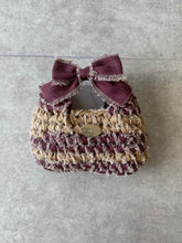 画像をギャラリービューアに読み込む, triangle denim fringe ribbon bag small / red × beige｜GONGON.crochet（ゴンゴンクロシェ）
