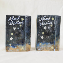 画像をギャラリービューアに読み込む, 星の本花瓶　スモールサイズ｜とうげい hanaga（トウゲイ　ハナガ）
